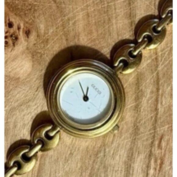 (READ) Gucci Change Bezel 11/12.2 Gold Women's Watch- AS-IS,FOR PARTS ONLY - Picture 1 of 14
